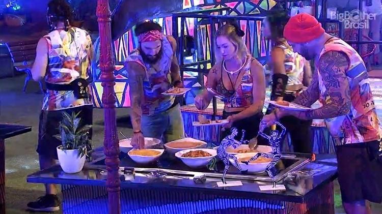 Brothers na festa - Reprodução/GloboPlay - Reprodução/GloboPlay