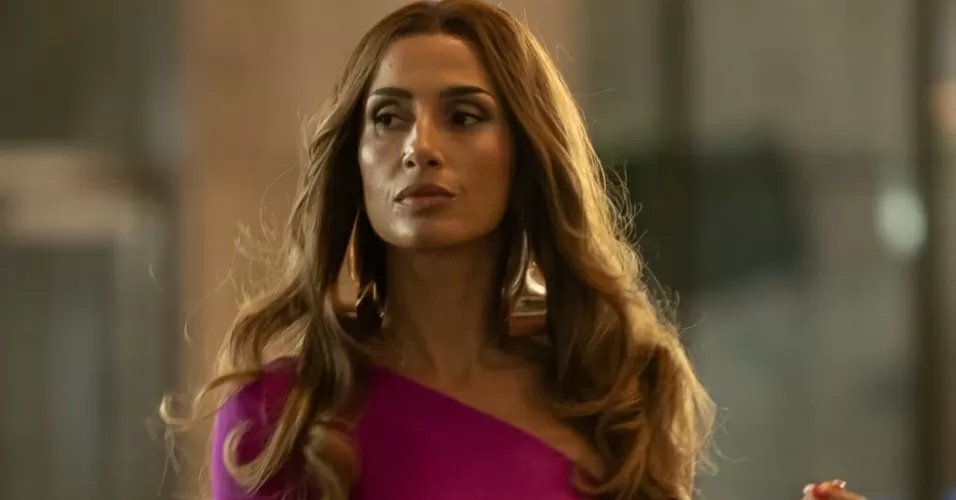 Camila Pitanga como a vilã Lola em Beleza Fatal