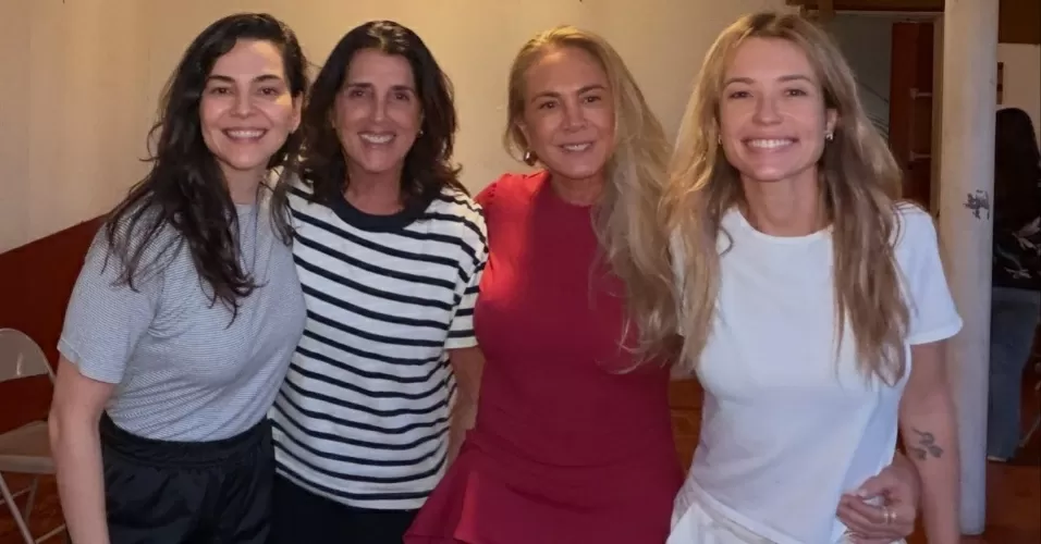Tainá Müller e Juliana Didone com Paula e Hortência