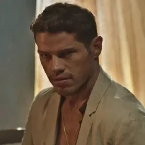 José Loreto como Marcelo em No Rancho Fundo