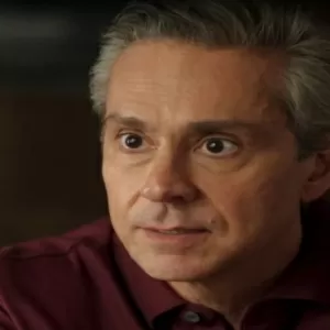 Marco Aurélio preocupado na novela das nove da Globo