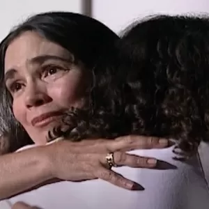 Regina Duarte e Carla Marins em História de Amor