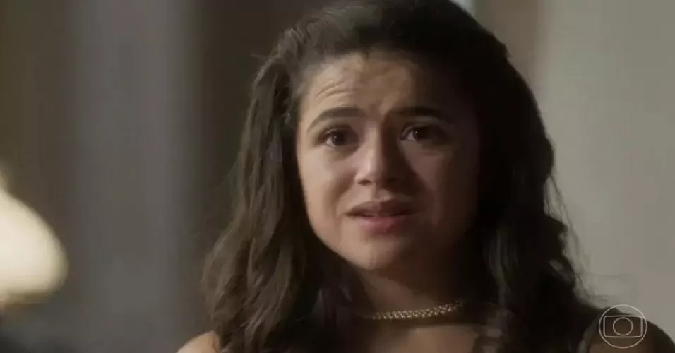 Bia surpresa em cena de Garota do Momento