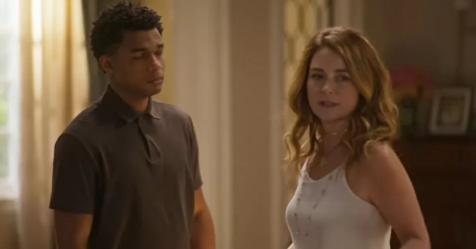 Juan Paiva como Samuel e Cláudia Abreu como Filipa em Dona de Mim