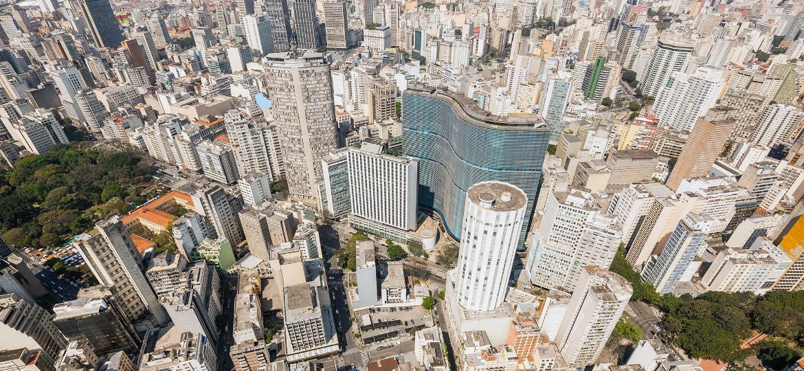 Vista aérea do centro de São Paulo - Adobe Stock