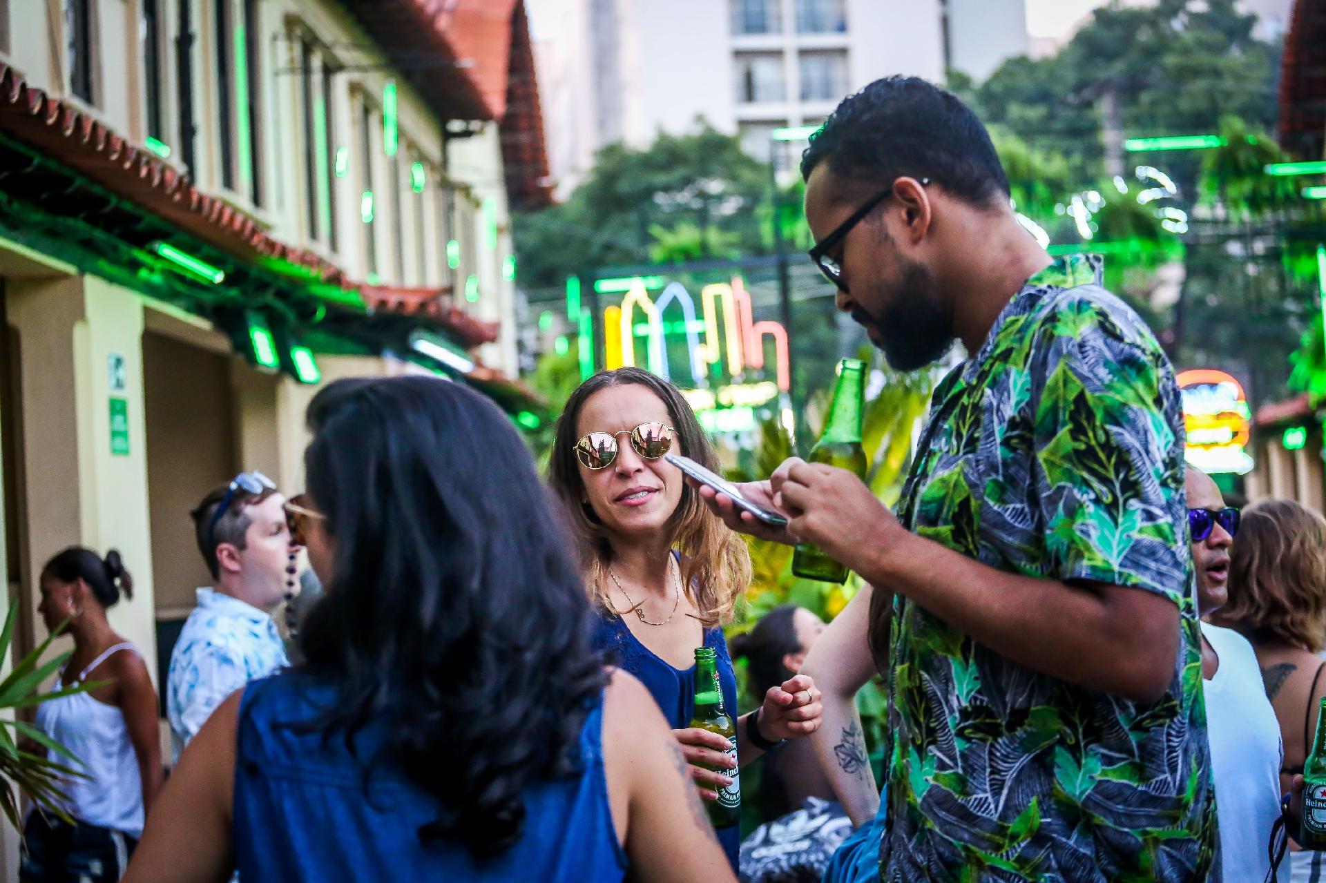 Heineken Block 11/03 - Edson Lopes Jr./UOL