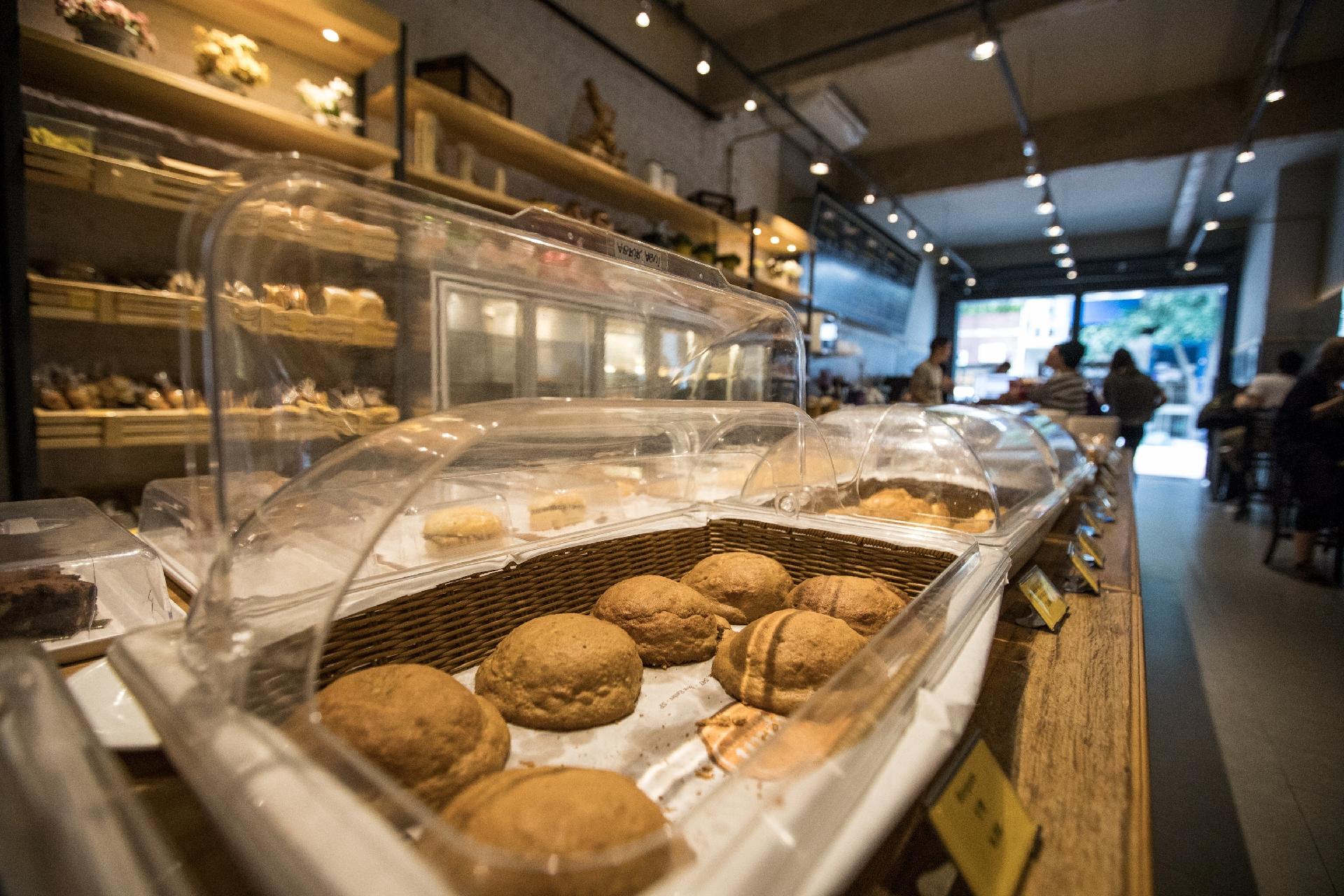 O bonpam preparado na casa pela mãe dos proprietários tem sabor de infância - Simon Plestenjak/ UOL