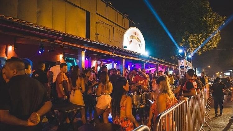 Armazém - Flash Drawn Entertainment - Flash Drawn Entertainment