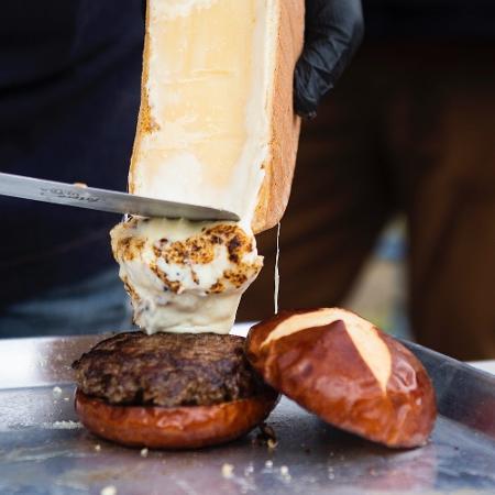 Hambúrguer de Raclette, do Burger Stunt - Divulgação/Instagram - Divulgação/Instagram