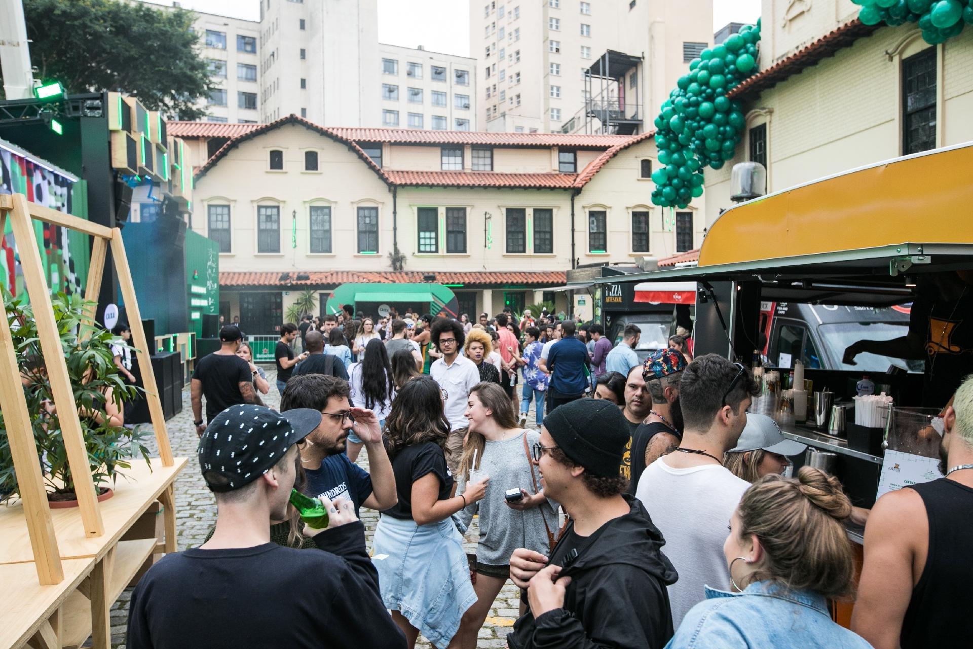 Segundo dia de Heineken Block tem show do Bixiga 70 - Simon Plestenjak/ UOL