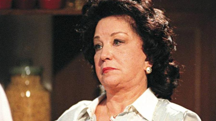 A atriz Lolita Rodrigues durante gravação de cena de novela