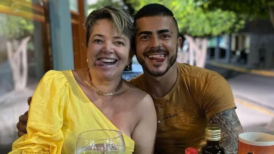 A ex-BBB Tereza Souza ao lado do filho, Davi Souza - Reprodução/Instagram