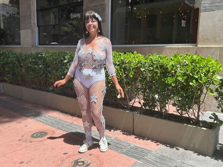 Renata Nogueira homenageou um dos looks mais icônicos de Rita Lee 