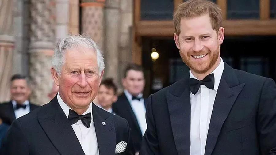 O rei Charles 3º e o príncipe Harry em 2019 - Getty Images