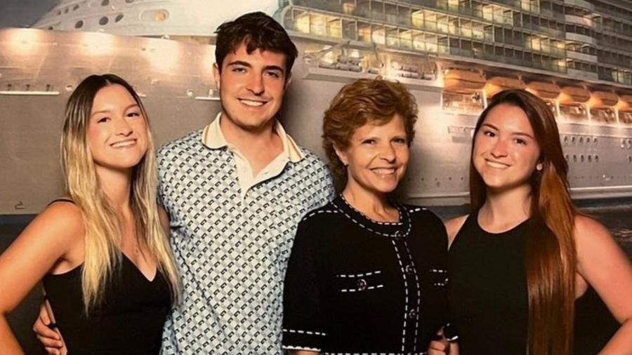 Filhos de Gugu Liberato com a mãe, Rose Miriam