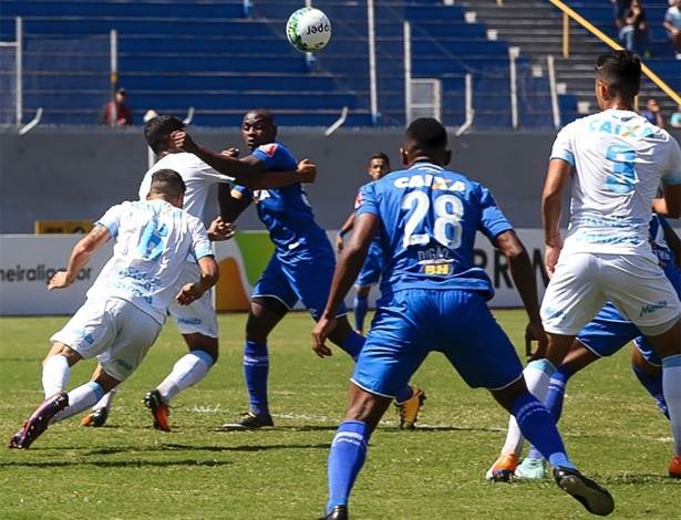 Londrina eliminou o Cruzeiro na semifinal e impediu clássico mineiro na decisão - Roberto Custódio / Light Press