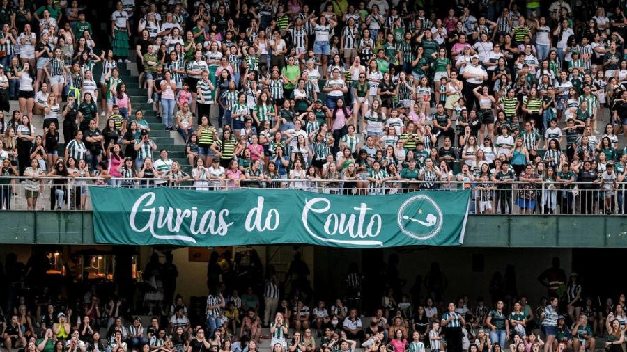 Só mulheres e crianças viram Coritiba x Aruko no estádio - Rafael Ianoski/Coritiba