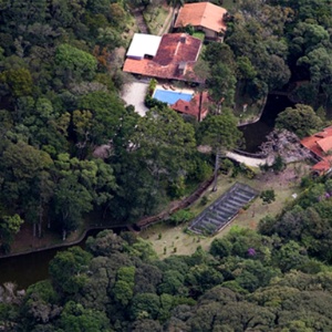 O sítio em Atibaia, frequentado por Lula e familiares - Jefferson Coppola/Revista Veja	