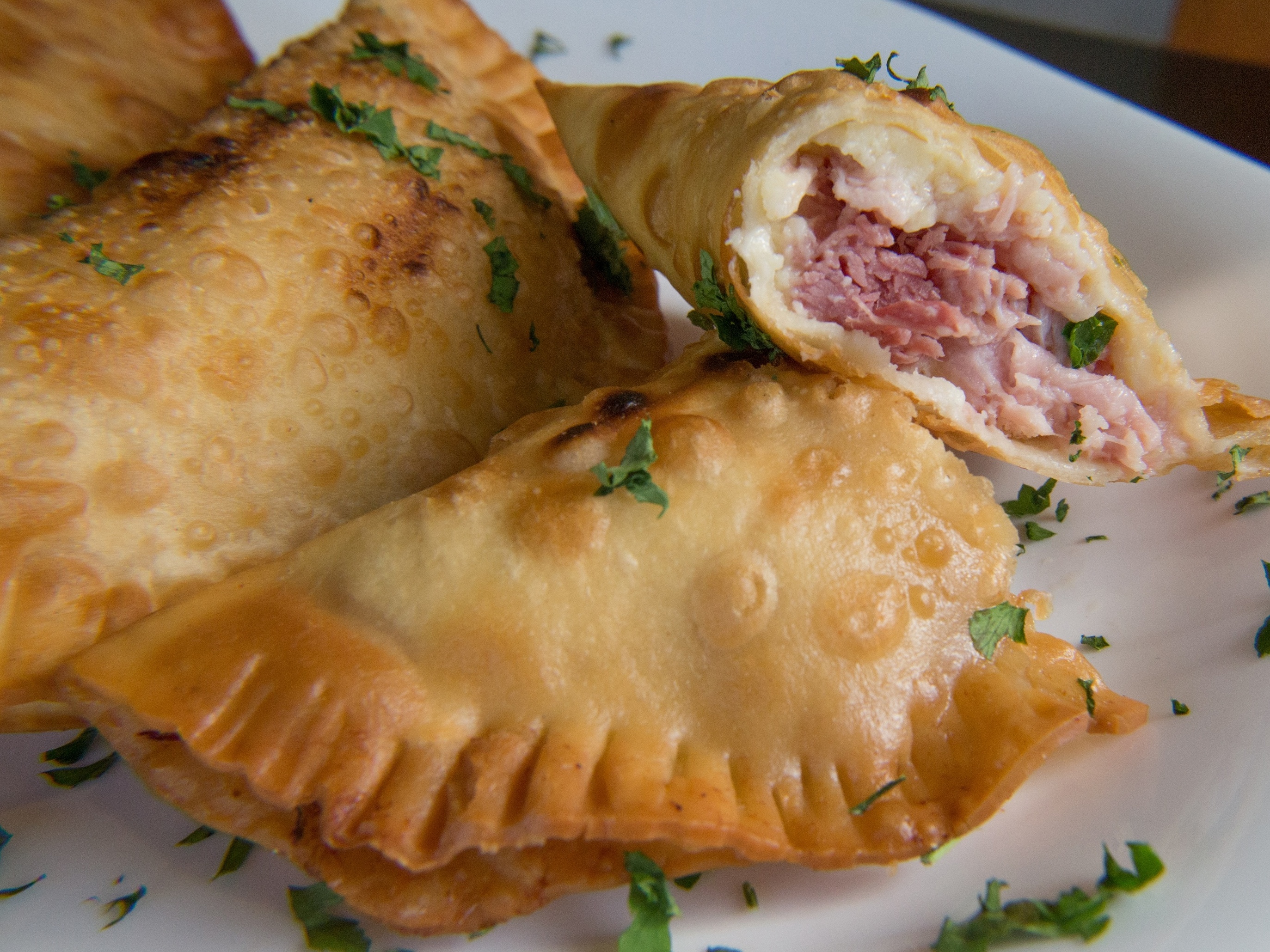 EMPANADA DE CARNE COM CATUPIRY®ORIGINAL – Catupiry