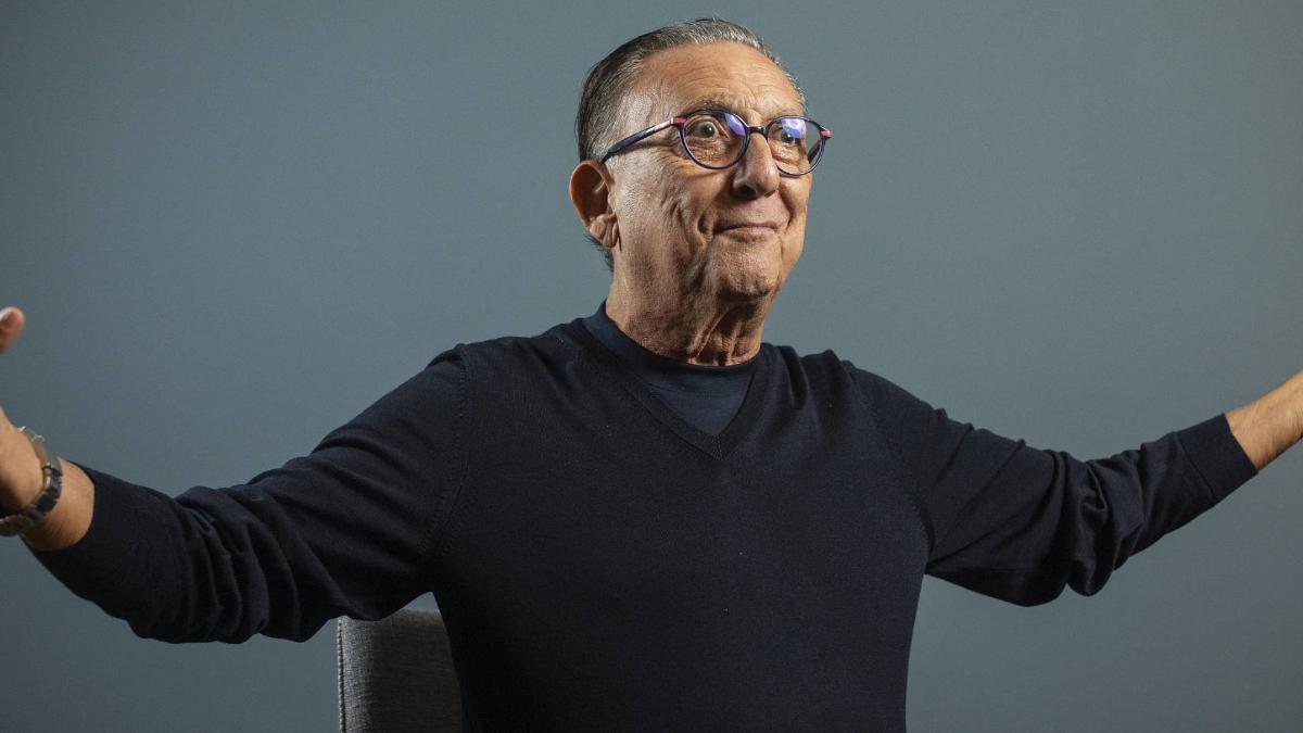 Galvão, 76 anos: que ele tenha saúde para mais 'trocentas' Copas!