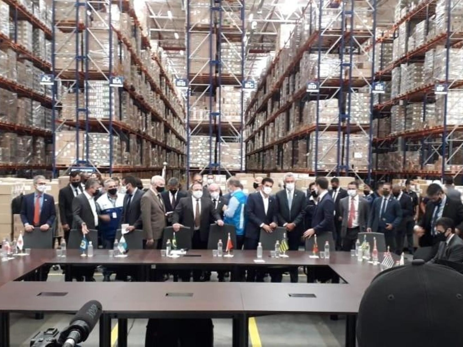 Bolsonaro quer segurar Pazuello, mas auxiliares veem crise