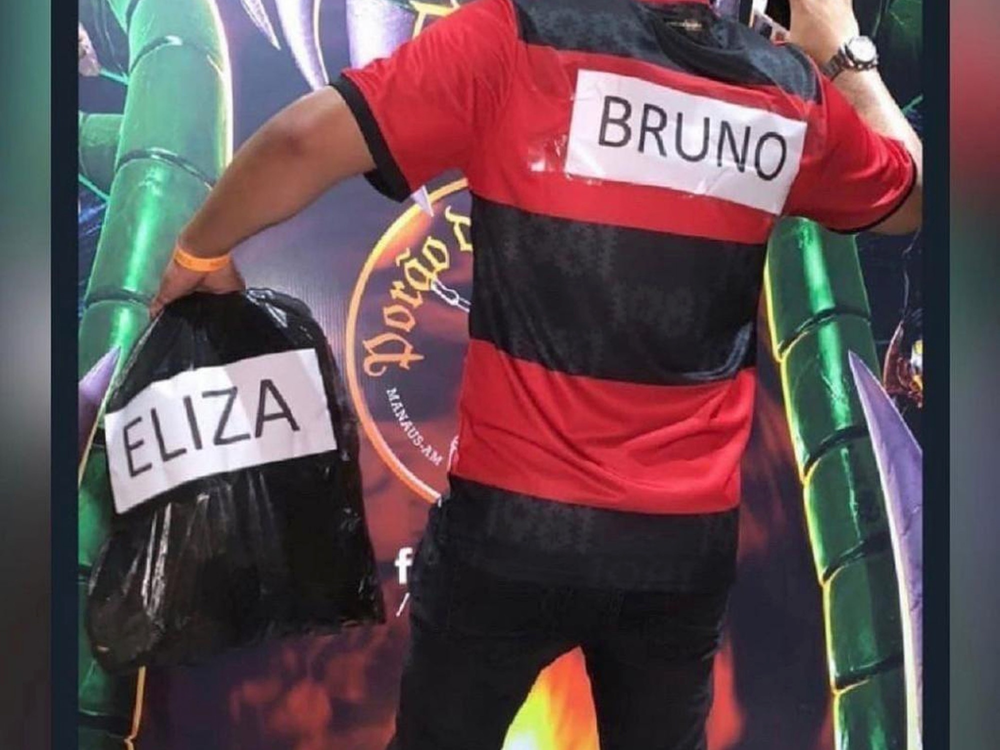 Dona de casa de show se desculpa por foto de fantasia de goleiro Bruno