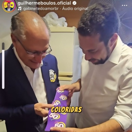 Boulos dá meia de presente para Alckmin 