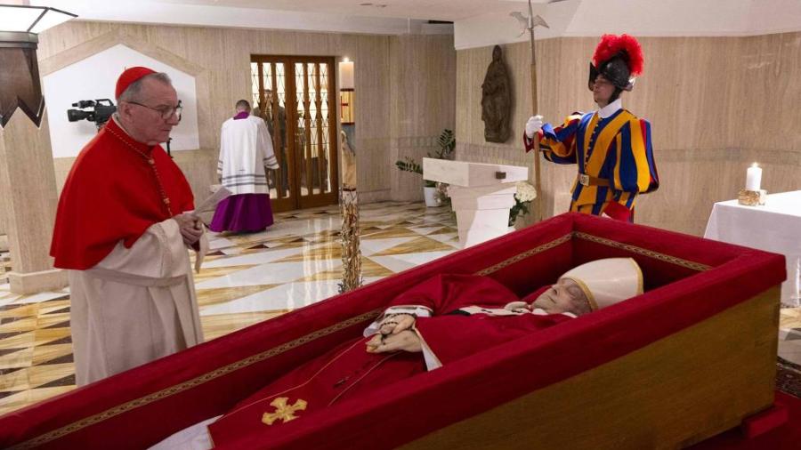 Vaticano divulga imagem do corpo do papa Francisco no caixão - Vatican Media/ AFP
