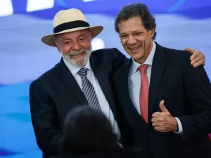 Lula elogia Haddad em recado a mercado: 'Não quero ser Trump nem Milei'