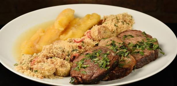 Receita de Natal | Faça bonito na ceia com a farofa de banana nanica do chef Henrique Fogaça