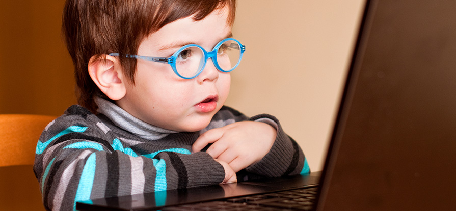 Pesquisa divulga dez dados sobre o comportamento das crianças na internet